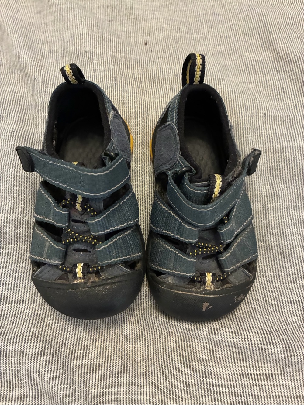 Keen Kids Navy Blue and Yellow Closed-Toe Sandals